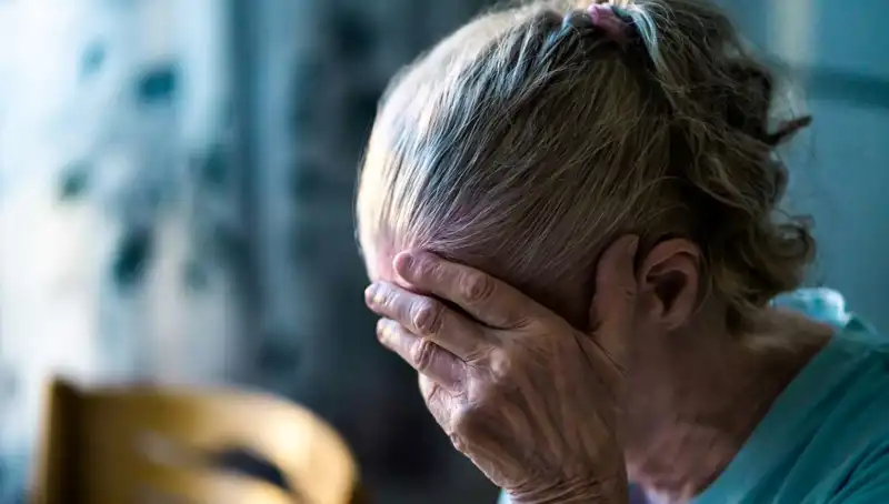 Nöroloji Uzmanı Açıkladı: Alzheimer’a Yol Açan Beklenmedik Alışkanlıklar