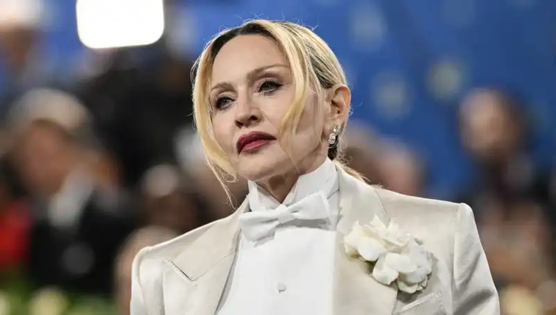 Madonna'nın Tartışmalı Diyeti: Kanserle Mücadelede Etkili mi?