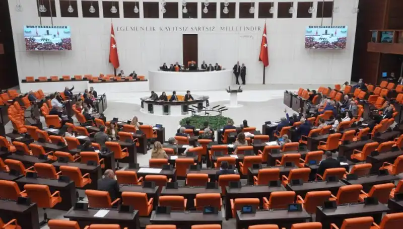 Meclis'te Yoğun Bir Hafta: Tartışmalar ve Gelişmeler Neler Oldu?