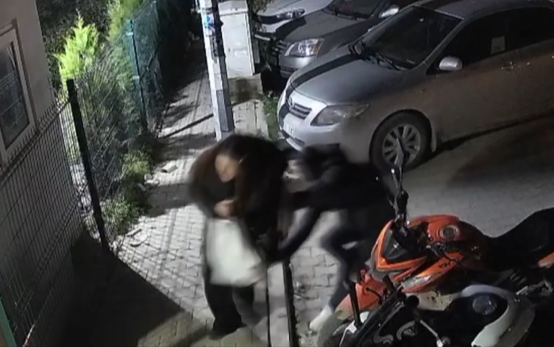 İzmir'de Saplantılı Eski Sevgili Cinayeti: Genç Kadının Hayatı Son Buldu