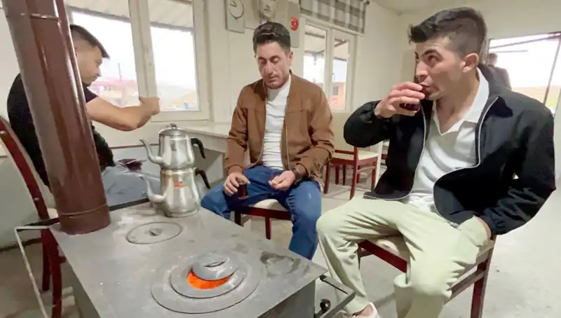 Temmuzda Soba Yakmak: Bir İlde Hava Sıcaklığı Eksi Derecelere Düştü