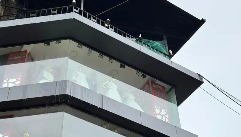 Giyim Mağazasında Patlayan Alevler: Yangın Panik Yarattı