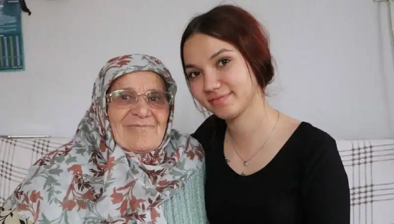 Anneanne Terliği Terör Suçuna Dönüştü: 4 Yıl Hapis Cezası!