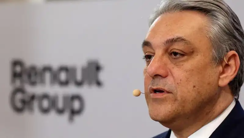 Renault’tan Şok İstifa: Üst Düzey İsim Görevinden Ayrıldı