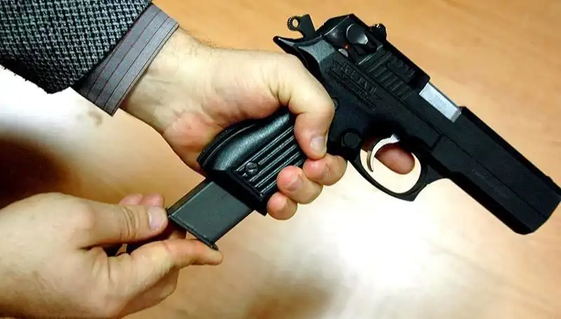 Silahını Kurcalarken Hayatına Son Veren Genç, Akıllarda Soru İşareti Yarattı