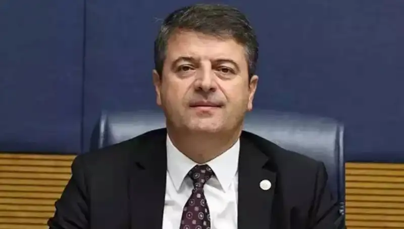 Adıyaman Belediye Başkanı Abdurrahman Tutdere Görevine İade Edildi: Ayrıntılar ve Gelecek Planları