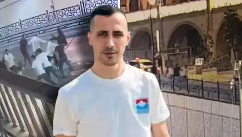 Taksim Meydanı'nda Korkunç Cinayet: Altı Kişi Tarafından Dövülerek Öldürüldü!