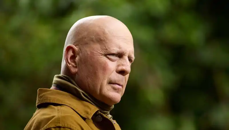 Bruce Willis'in Mücadele Ettiği Afazi: Hastalık Nedir ve Belirtileri Nelerdir?