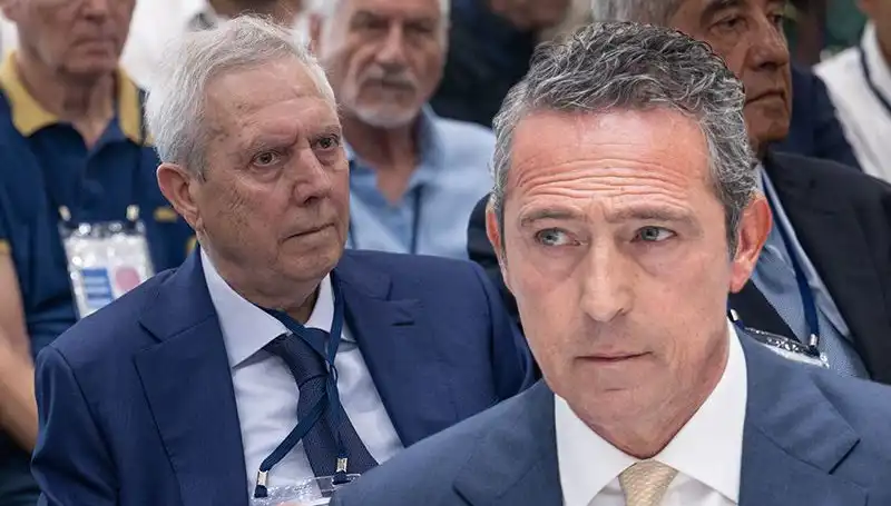 Fenerbahçe Divan Kurulu’nda Aziz Yıldırım’dan Beklenmedik Adaylık Açıklaması!