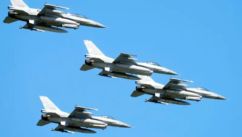 ABD, Ukraynalı Pilotların Eğitimi için 310 Milyon Dolarlık F-16 Planını Açıkladı