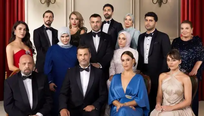 Kızılcık Şerbeti Yeni Sezonuyla Ekranlara Dönüyor: İlk Bölüm Tarihine Dikkat!