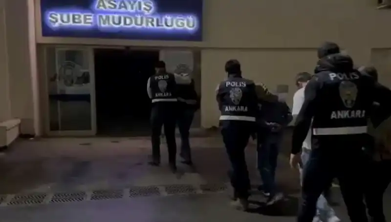 Ankara'da Gece Yarısı Operasyonu: 35 İş Yeri Mühürlendi