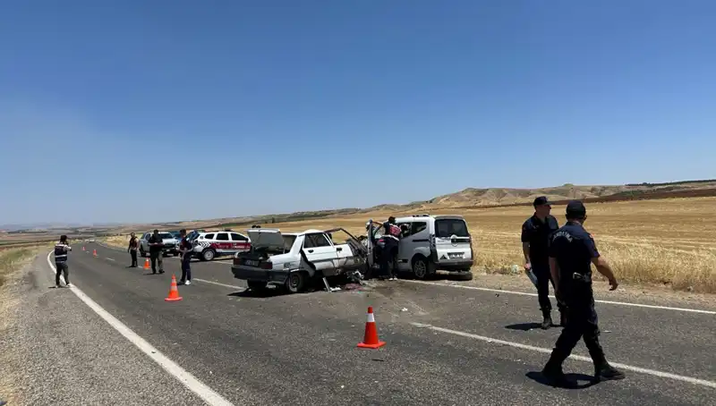 Adıyaman’da Feci Trafik Kazası: 4 Can Kayıp!