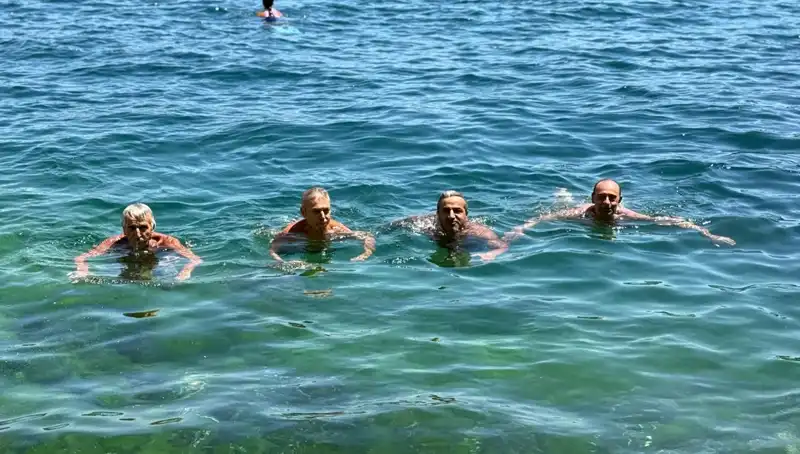 Termometreler Rekor Sıcaklık Gösterdi, Sahiller Dolup Taştı