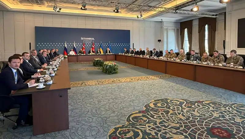 İstanbul'da Tarihi Barış Zirvesi: Putin ve Trump'ın Stratejik Oyunları