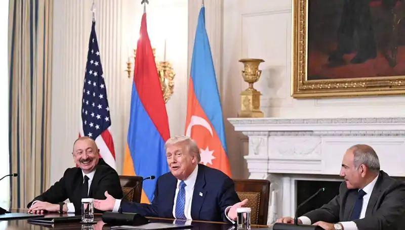 Aliyev'den Ermenistan'a Anayasa Çağrısı: Zaman Kaybetmeyin!