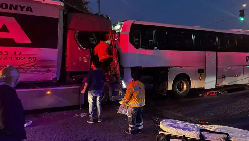 Dört Araçlı Zincirleme Trafik Kazasında Feci Son: Bir Can Gitti
