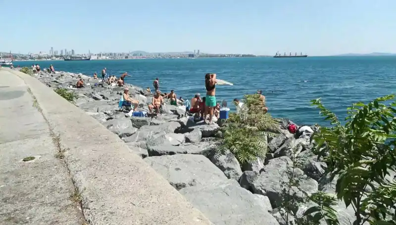 Yazı Yeniden Yaşayan İstanbul: Hava Isındı, Sahiller Canlandı!