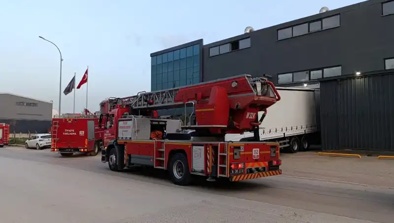 İnegöl'de Korkutan Fabrika Yangını: Olayın Detayları ve Son Durum