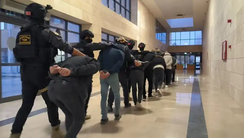 47 İlde DAEŞ Operasyonunda 298 Şüpheli Yakalandı! Temizliğe Başlandı