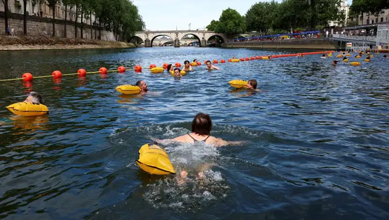 Paris’te Tarihi Değişim: Seine Nehri Artık Herkese Açık