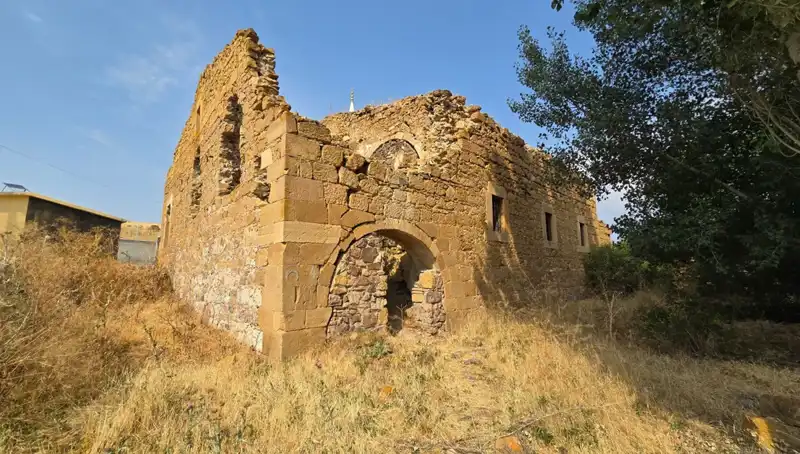 300 Yıllık Garipler Köyü Kilisesi: Tarihin Sırtında Nasıl Ayakta Kalıyor?