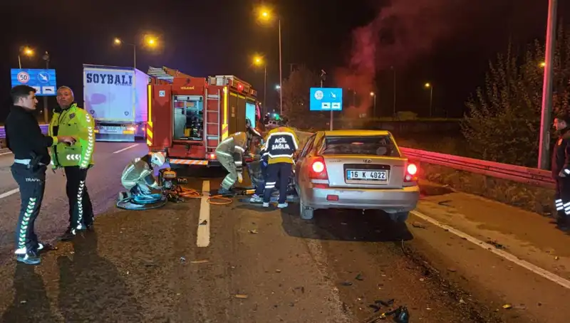 Kamyona Arkadan Çarpan Sürücü Kimdir? Hayatta Kalma Mücadelesi Veriyor!