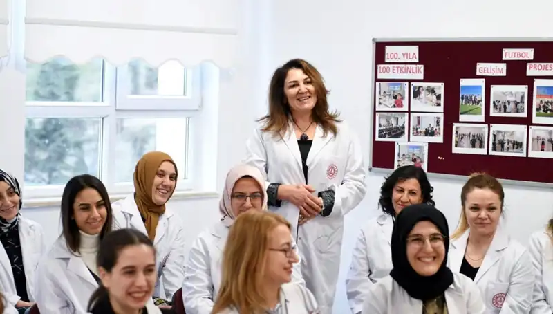 MEB Ücretli Öğretmenlik Başvuruları Başladı! İşte Detaylar ve İlçe Listesi