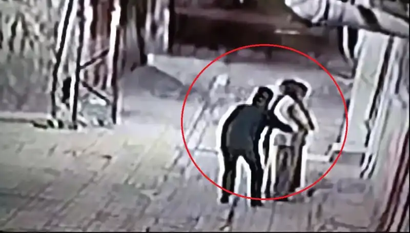 Polis Operasyonu: Pazarcı ve Simitçi Kılığına Giren Ekipler Kapkaççılara Göz Açtırmadı!