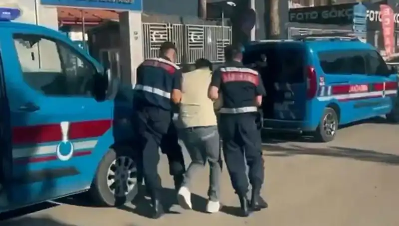 10 İlde Suç Örgütlerine Şok Operasyon: 74 Gözaltı!