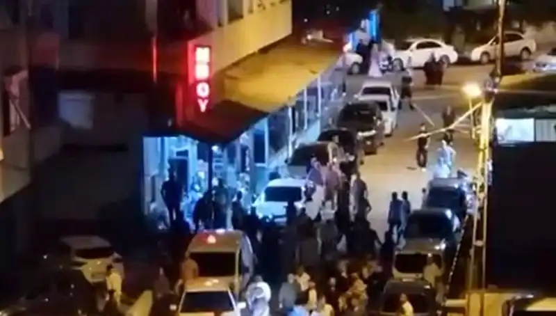 Düğün Çıkışı Alevlenen Kaos: Kalabalığa Daldı ve Panik Yarattı