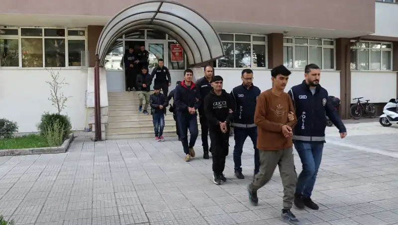Edirne ve Kırklareli'nde Kaçak Göçmen Operasyonları Tırmanışta