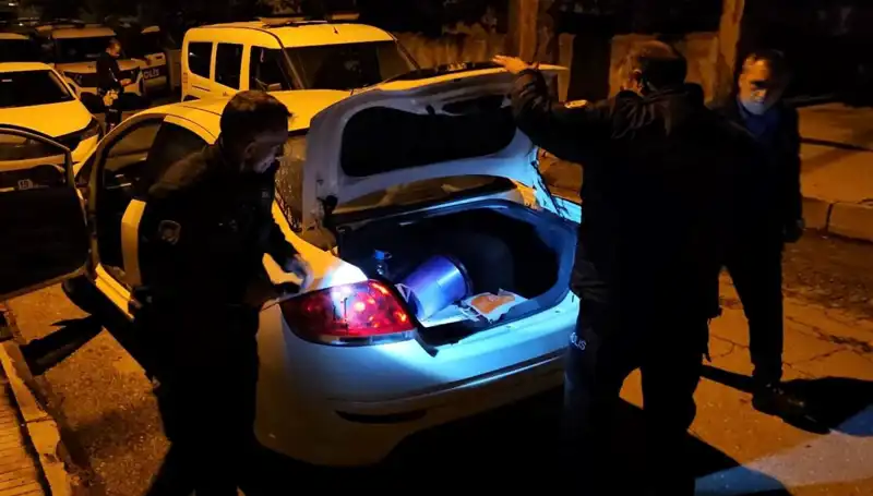 Polisten Kaçan Genç, Ehliyetine 7 Yıl Süreyle El Konuldu!