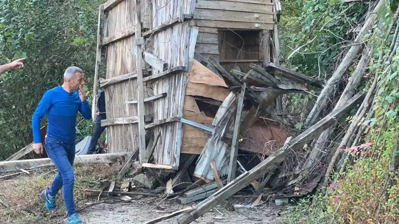 Rize'de Ahşap Yapı Çökmesi: İki Can Kaybı ve Soru İşaretleri