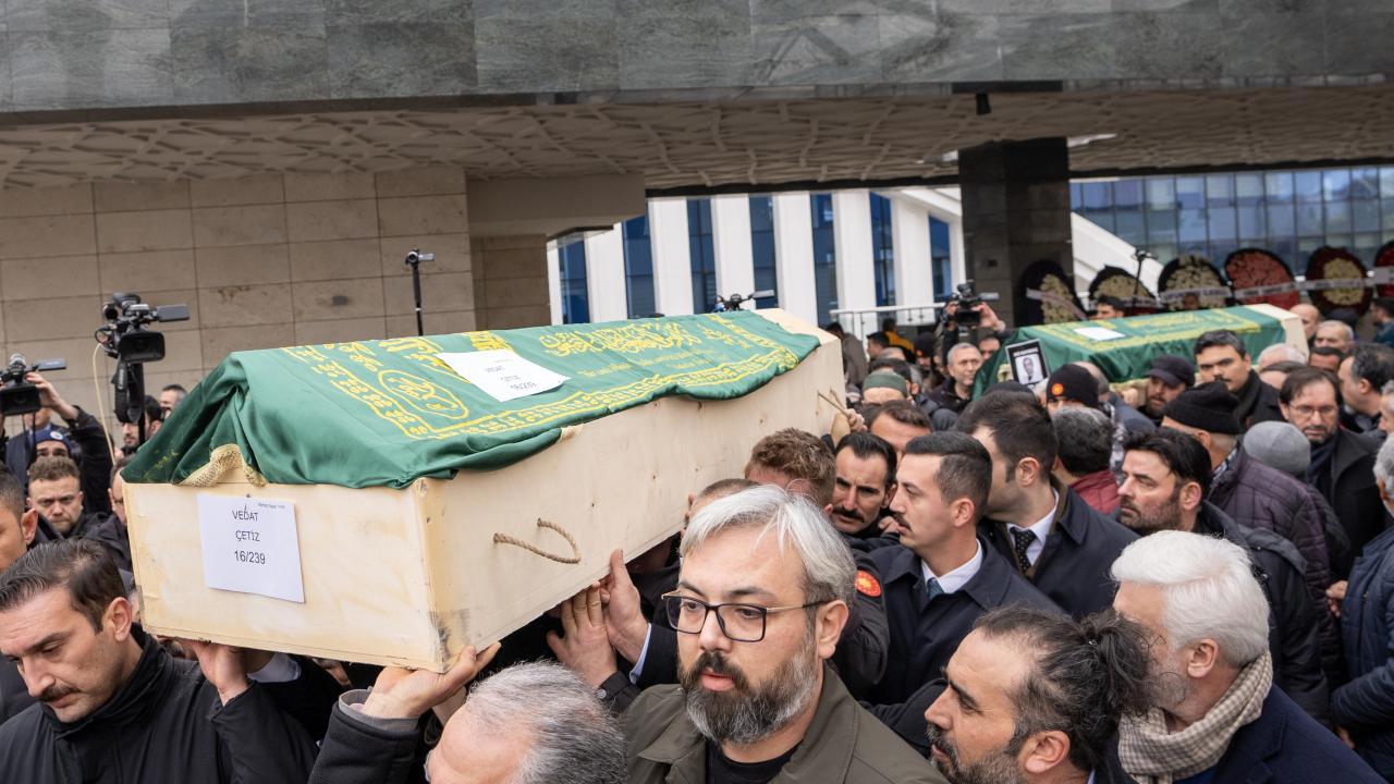 Bolu'daki Faciada Kaybettiklerimizi Son Yolculuklarına Uğurladık!