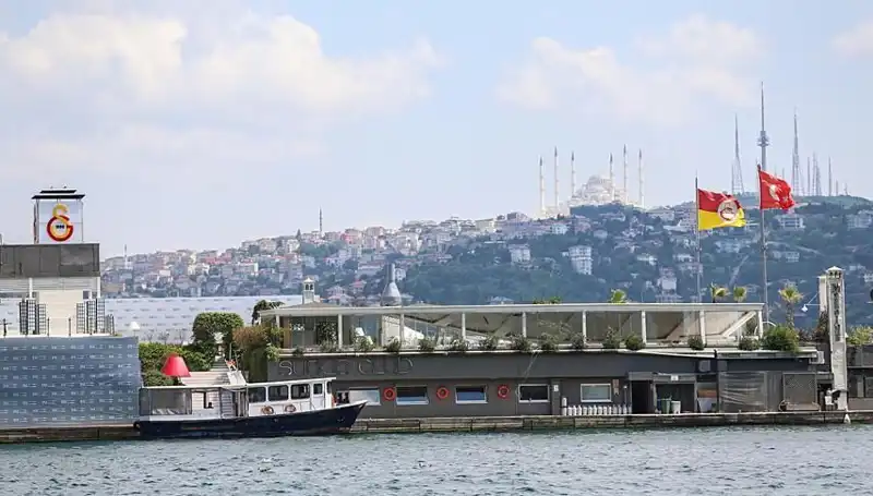 15 Yıl Süren Dava Sonuçlandı: 2. Abdülhamid'in Mirasçıları Galatasaray Adası İçin Mahkemeye Başvurdu
