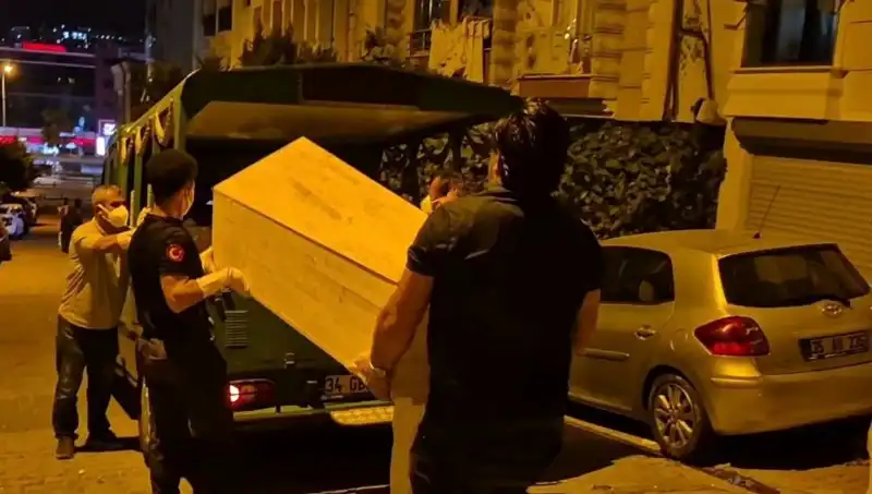 Esenyurt'ta Kadın Cinayeti: Detaylar Ortaya Çıkıyor
