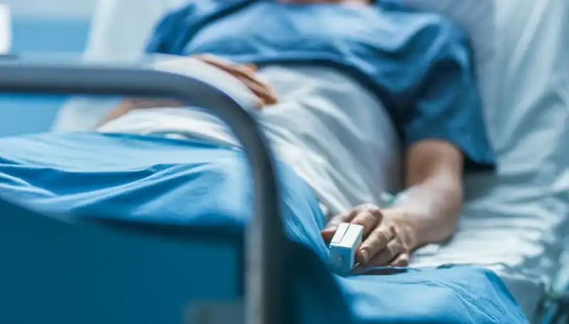 Mide Ağrısı Şikayetiyle Gittiği Doktor Ona Hayatını Kaybettirdi