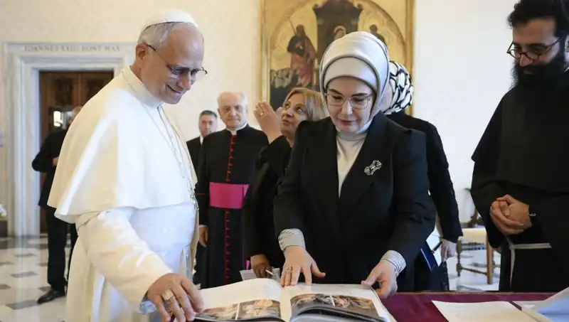 Emine Erdoğan ve Papa Leo'dan Gazze İçin Önemli Görüşme Gerçekleşti